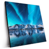 Led Wandbild Nordlichter Und Schneebedeckte Berge Quadrat Produktvorschau Seitlich