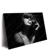 Led Wandbild Rauchende Lady Querformat Produktvorschau Seitlich