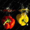 Led Wandbild Spritzer Von Paprika Beim Fallen Ins Wasser Quadrat Motivvorschau