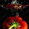 Led Wandbild Spritzer Von Paprika Beim Fallen Ins Wasser Querformat Zoom