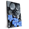 Xxl Wandbild Blaue Blume Graue Steine Hochformat Produktvorschau Seitlich