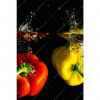 Xxl Wandbild Spritzer Von Paprika Beim Fallen Ins Wasser Hochformat Motivvorschau