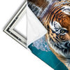 Xxl Wandbild Tauchender Tiger Hochformat Materialvorschau